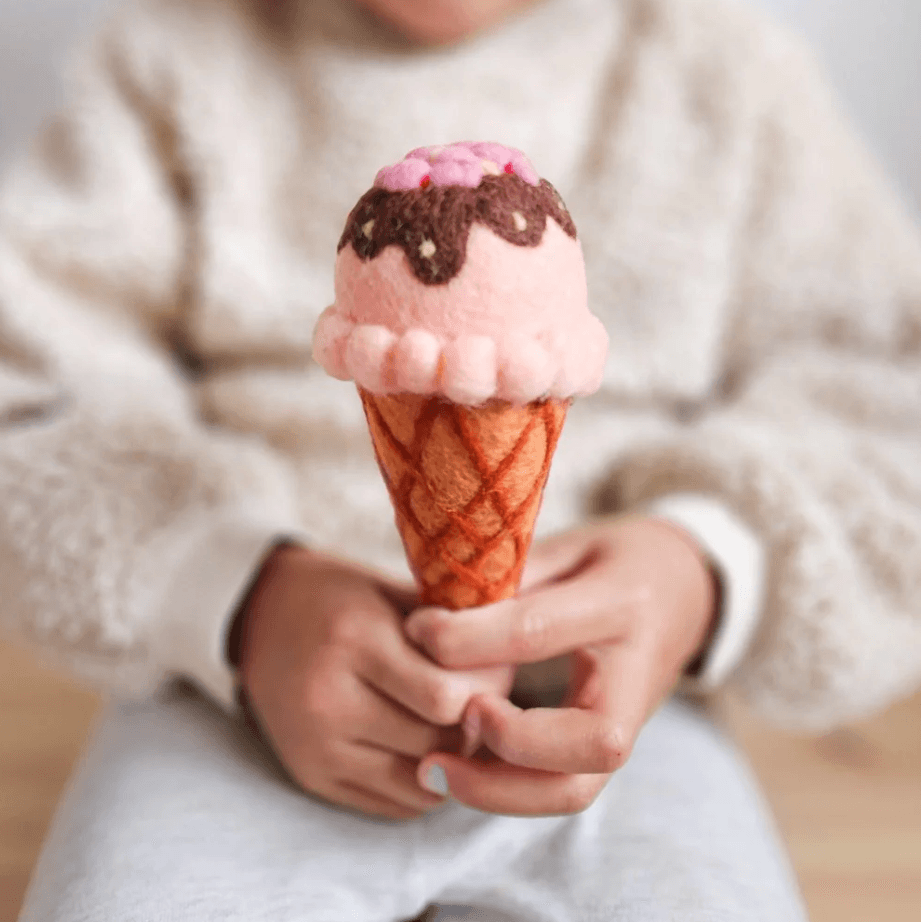 Tara Treasures // Felt Strawberry Sorbet Ice Cream