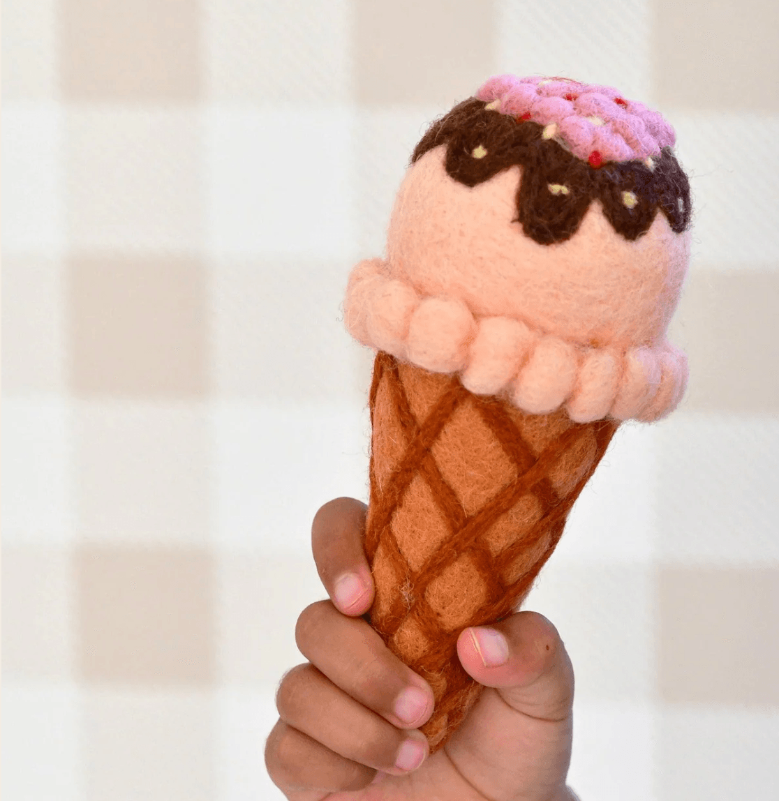 Tara Treasures // Felt Strawberry Sorbet Ice Cream