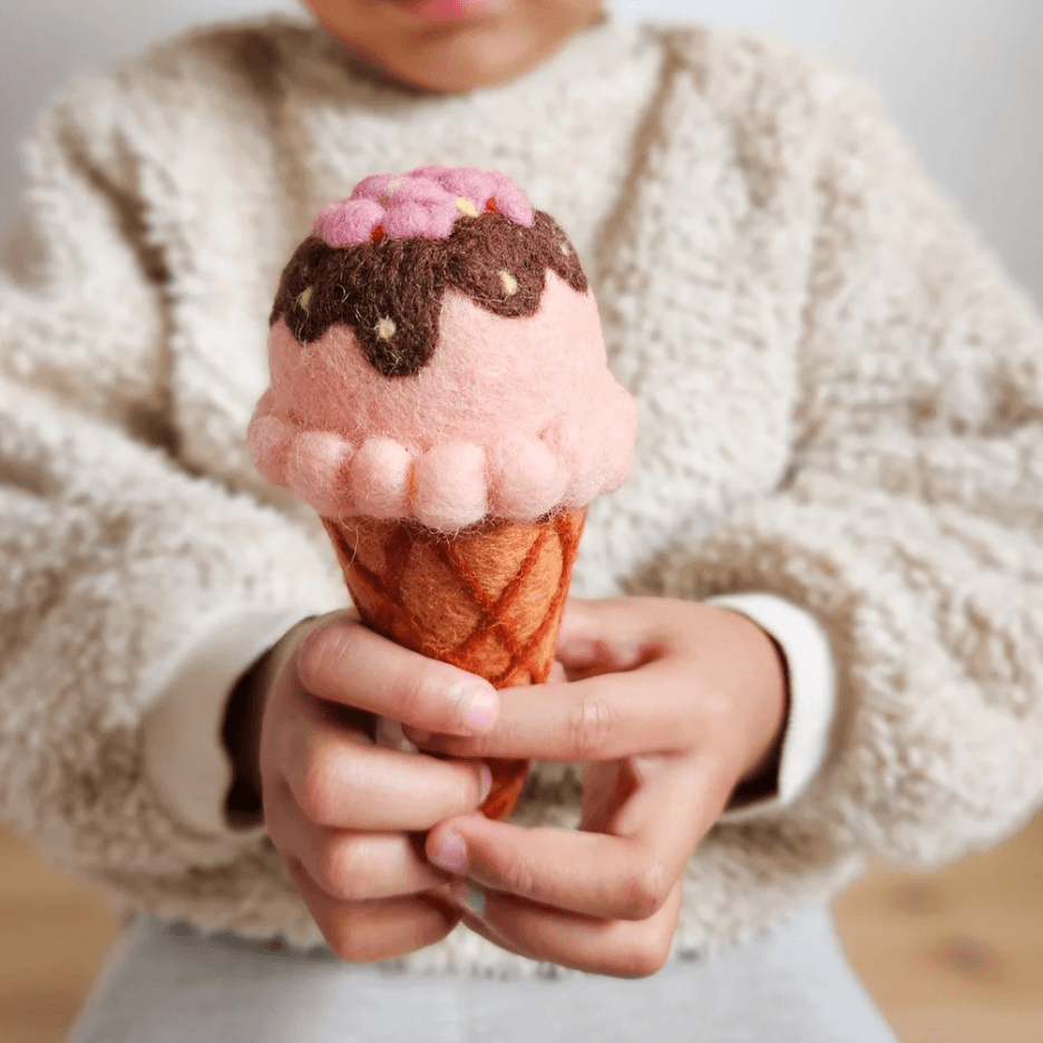 Tara Treasures // Felt Strawberry Sorbet Ice Cream