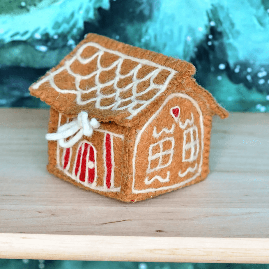 Tara Treasures // Felt Gingerbread House with Red Door