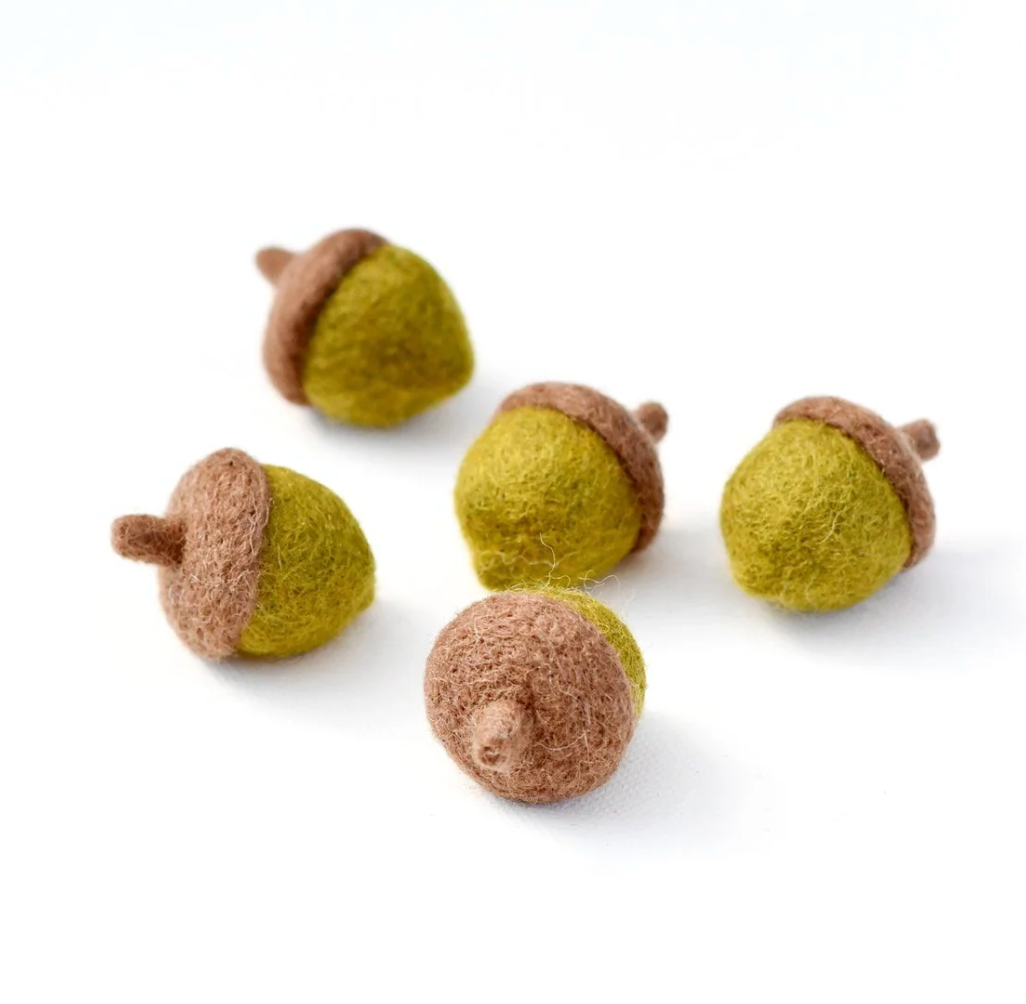 Felt Acorns (Oak Green)