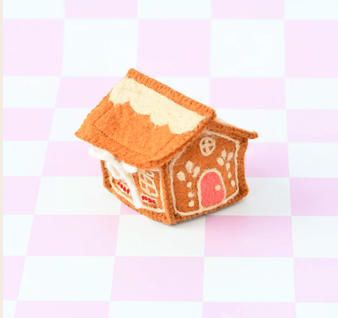 Tara Treasures // Felt Gingerbread House with Pink Door